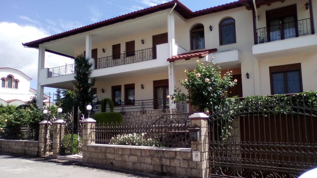 Hotel Archontiko Dimitra แวร์จินา ภายนอก รูปภาพ